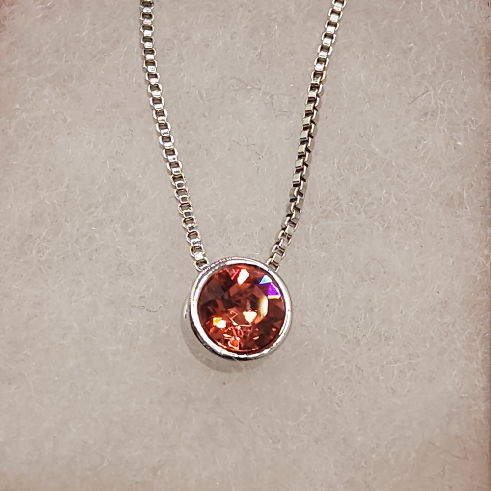 Elegant Swarovki Crystal's Solitaire Pinkish Orange Silver Necklace 18"